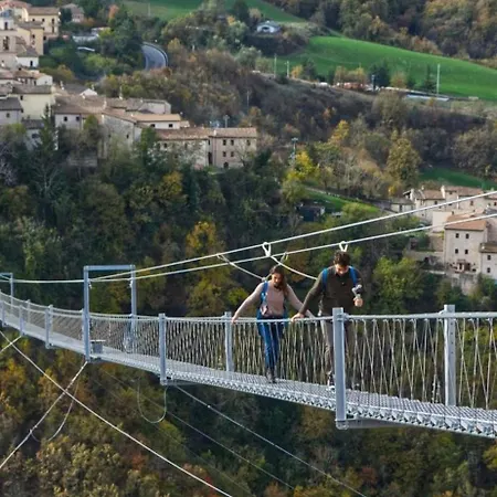 I Pini E Il Ciliegio Holiday home Pale